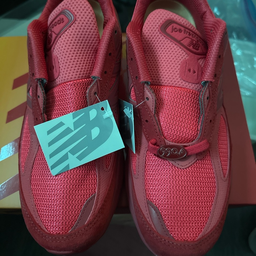 NEW BALANCE JFG sneaker, brand new, never worn.